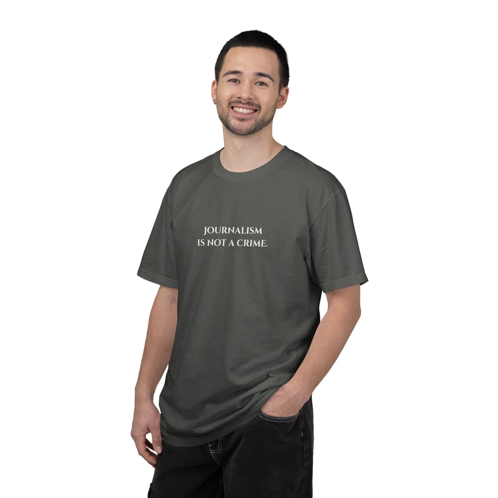"Journalism is not a Crime"  T-Shirt