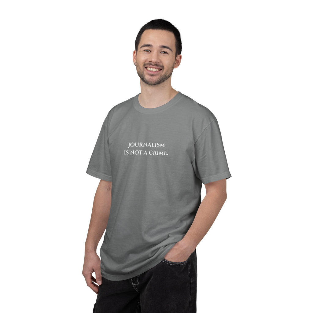 "Journalism is not a Crime"  T-Shirt